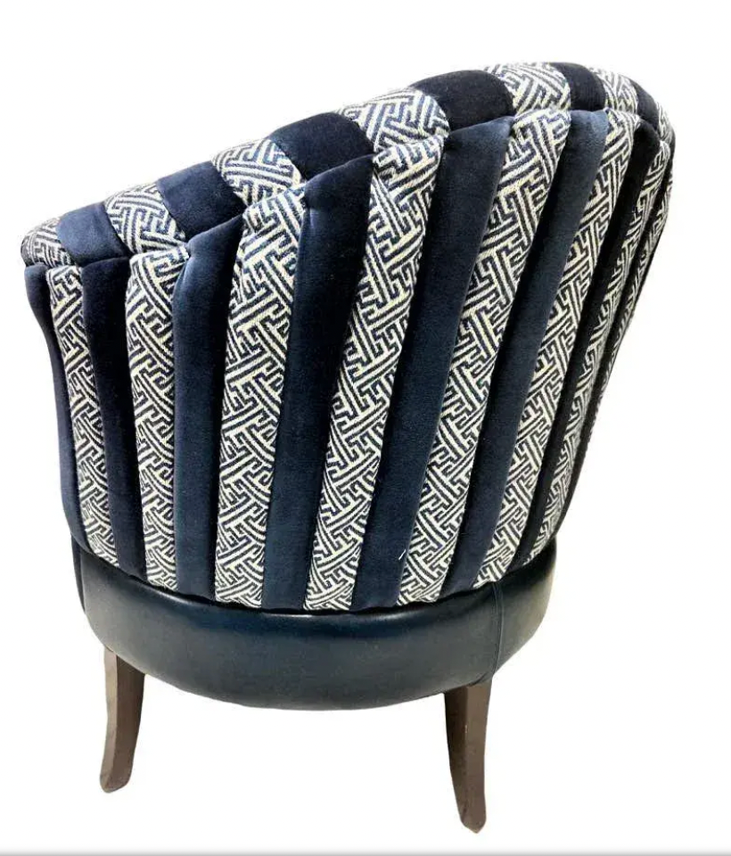 Mid 20th Round Accent chair