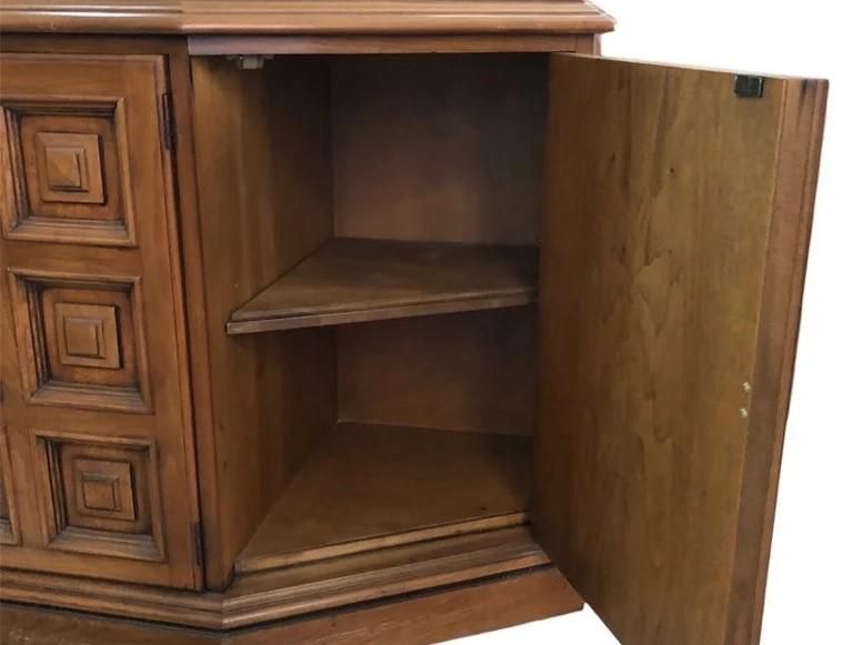 Drexel Esperanto Walnut Spanish Style Breakfront China Cabinet Made in 1967 - Image 7