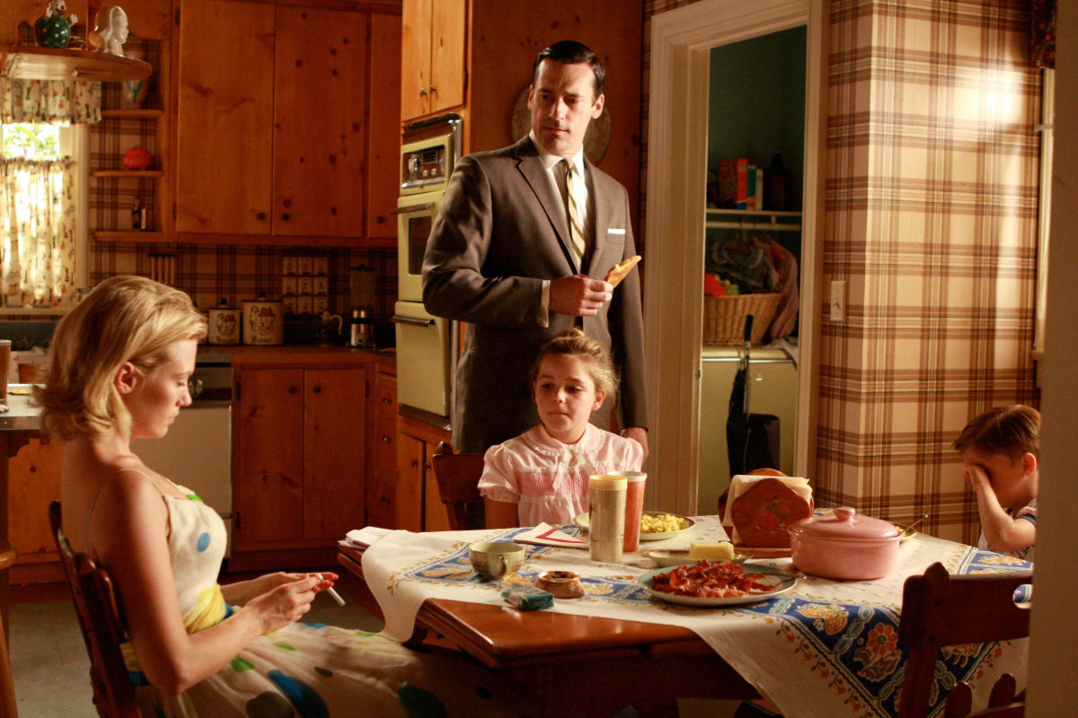 Betty Draper 'Mad Men' Maple Breakfast Table by Willett Furniture - Mid 20th Century - Image 10