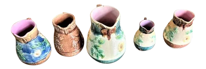 1890s Butterfly Spout Arts & Crafts Etruscan Majolica Pitchers - Set of 5 - Image 2