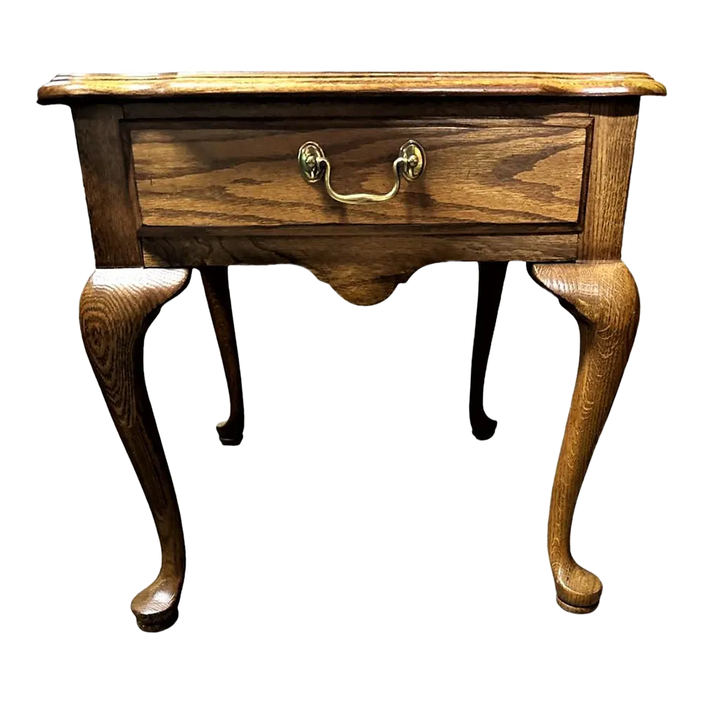 Vintage Thomasville Solid Oak Queen Anne Side Table - Late 20th Century - Image 2