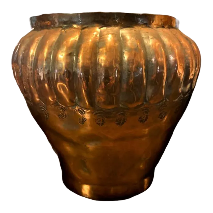 Vintage Egyptian Hammered Copper Wide Mouth Vase - Mid 20th Century - Image 2