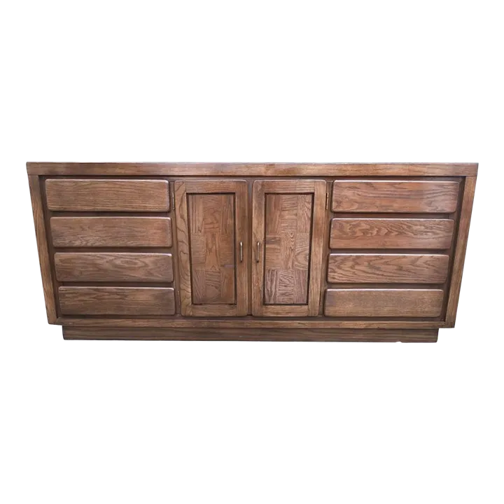 Mid 20th Century Russel Wright Style Solid Oak Bassett Credenza - Image 2