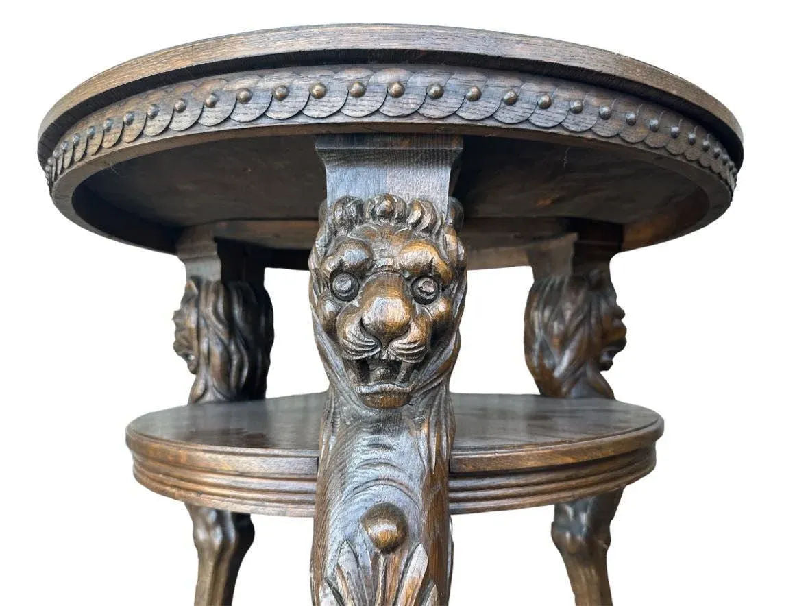 Renaissance Revival German Carved Oak Accent Table From Lichterfelde in Fin De Siècle Berlin - Image 3