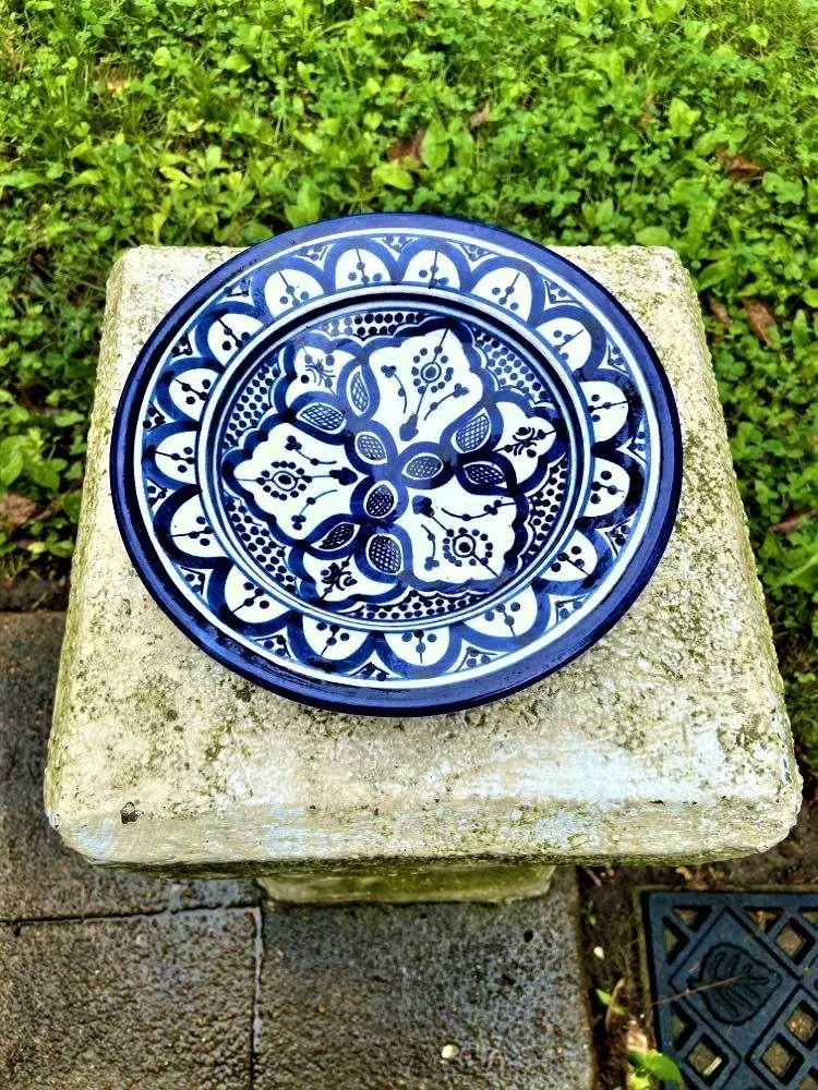 Late 20th Century Moroccan Cobalt Blue and White Decorative Plate - Image 3