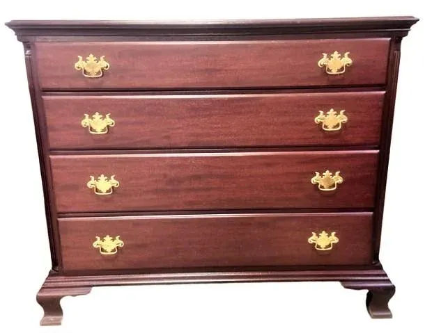Kindel Grand Rapids Furniture Vintage Solid Mahogany Georgian Dresser - Late 20th Century - Image 3