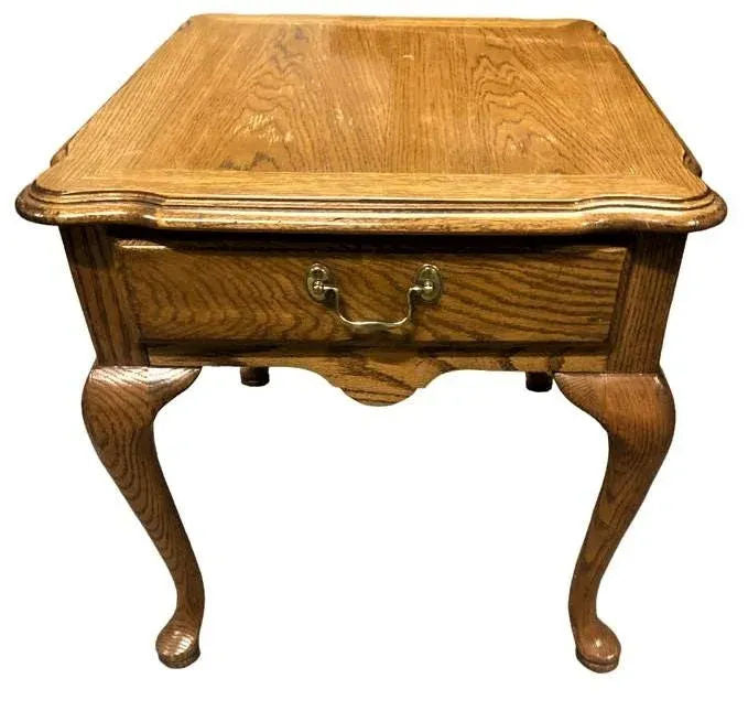 Pair of Thomasville Vintage Solid Oak Queen Anne Side Tables Late 20th Century - Image 3