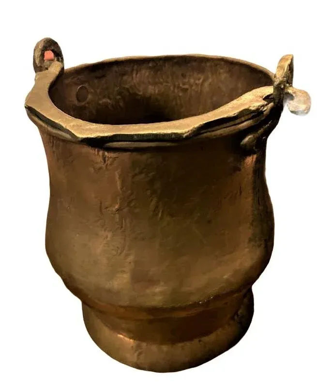 19th Century Antique Hand-Forged Copper Cachepot With Brass Handle - Image 3