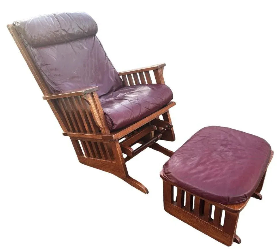 Arts & Crafts Quarter Sawn Oak Glider Rocker and Ottoman Set - Vintage Late 20th Century - Image 3