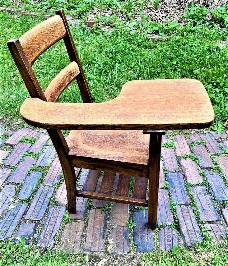 1910 Arts & Crafts Antique Quarter Sawn Oak Chair With Student Writing Surface - Image 3