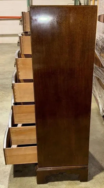 Henredon Vintage Georgian Walnut Tall 9-Drawer Dresser - Circa 1970s - Image 4