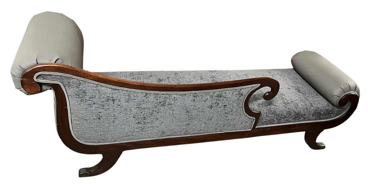 ‘Empress Carlota’ Mahogany Empire Chaise - Circa 1860s - Reupholstered With New Otomi Hand Embroidery and Leather - Image 4