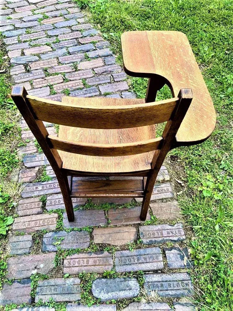 1910 Arts & Crafts Antique Quarter Sawn Oak Chair With Student Writing Surface - Image 4
