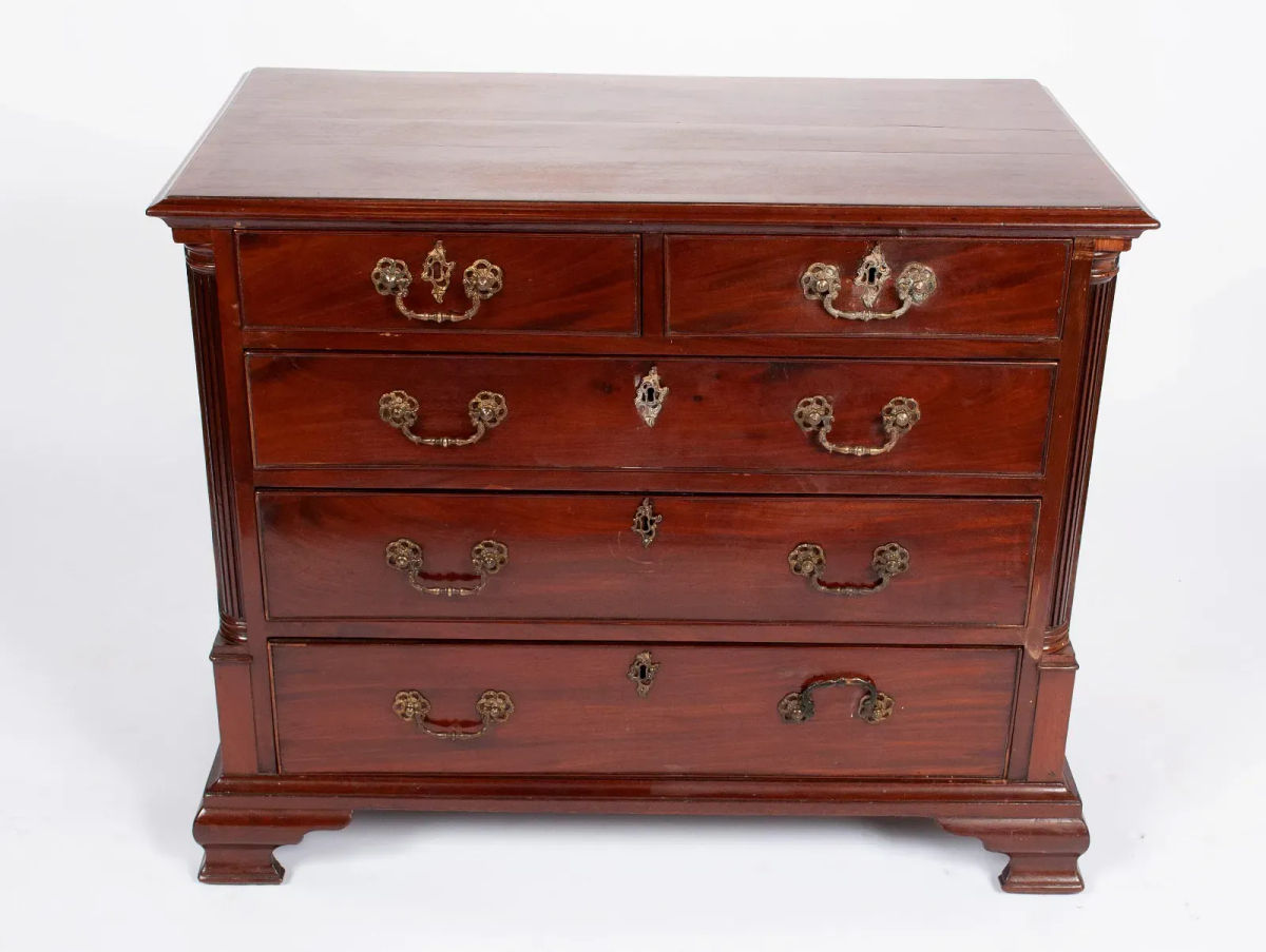 Late 18th Century George III Mahogany Chest of Drawers - Image 4