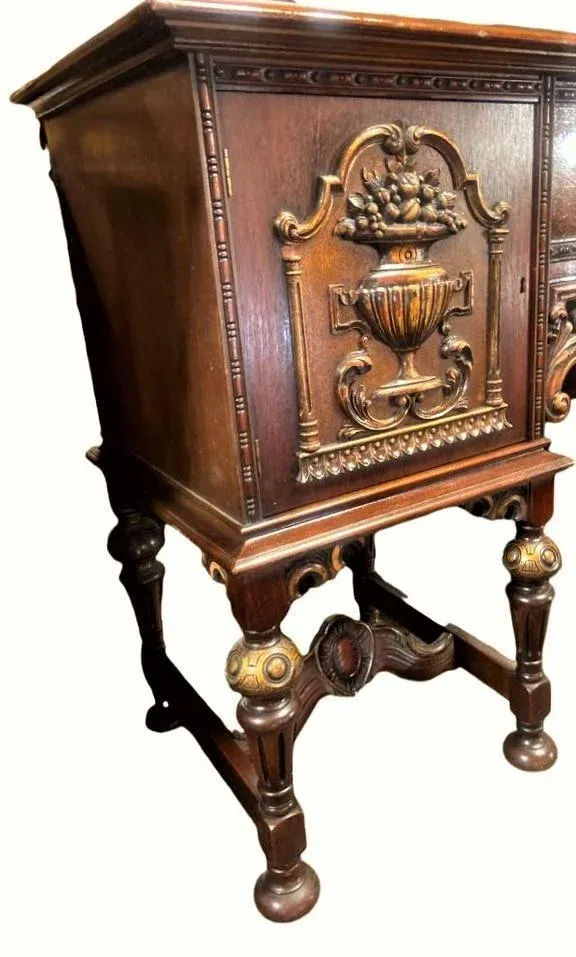 Al Capone's Chicago Era Antique Spanish Revival Walnut and Burlwood 78" Sideboard - 1920s - Image 4