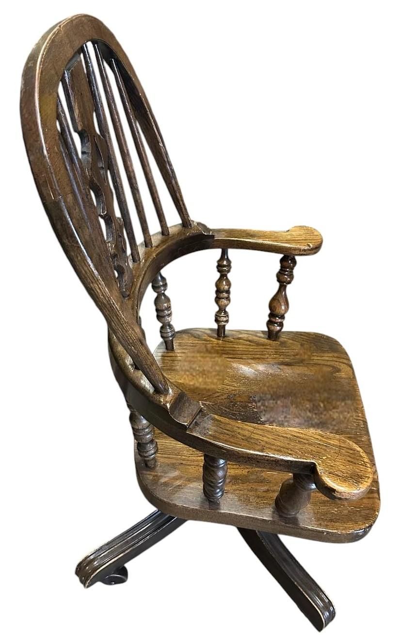 Vintage Ethan Allen Solid Oak Executive Swivel Desk Chair, Late 20th Century - Image 4