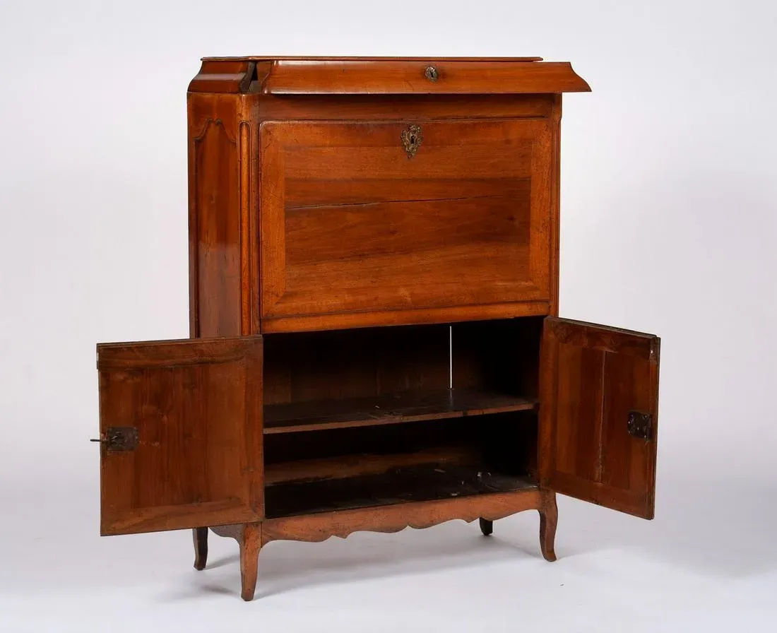 18th Century French Louis XVI Walnut Secrétaire à Abattant - Provenance Adolphus Busch and Brookings Heirs - Image 5