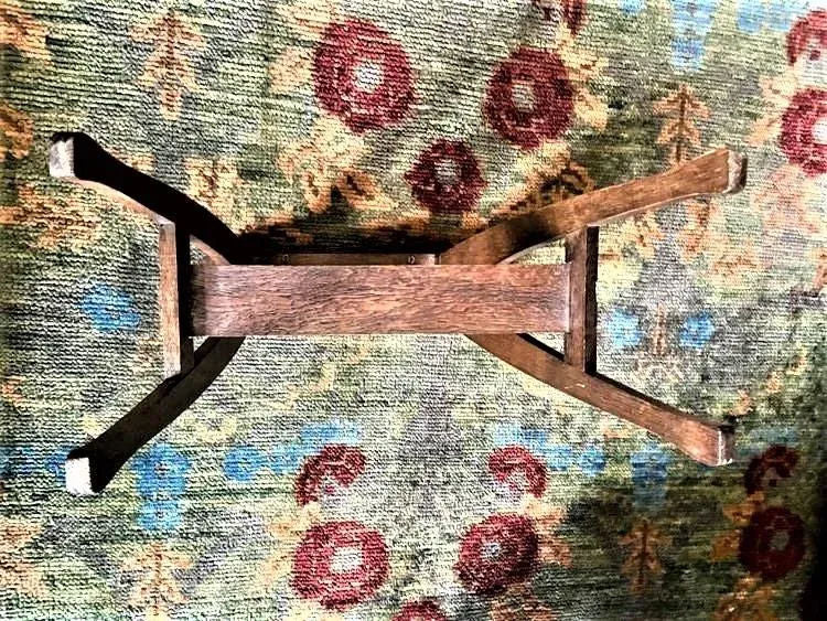 1920s Viennese Quarter Sawn Oak Foot Rest for a Home or Shoe Store - Image 5
