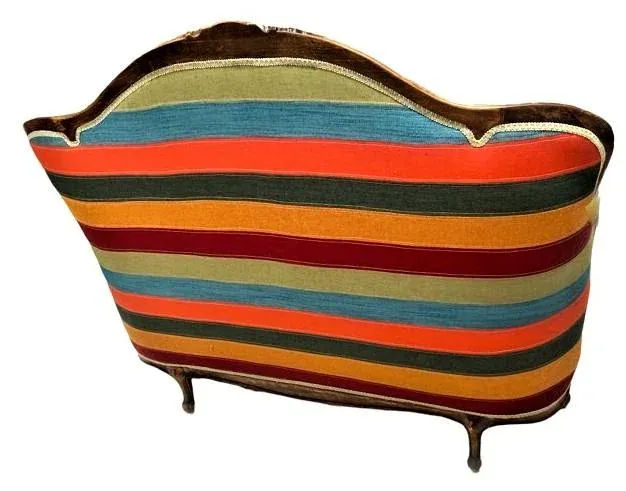 Late 19th Century French Settee With Guatemalan Hand Embroidery, Cowhide and Sheepskin - Image 5