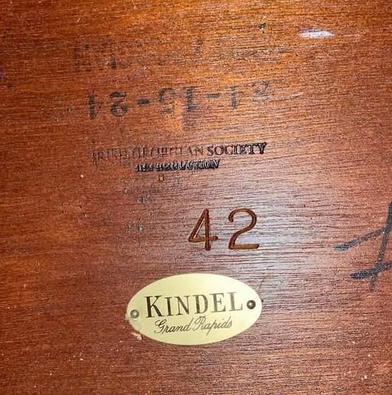 1990s Kindel Grand Rapids 'Irish Georgian Society' Collection Mahogany 8' Drop Leaf Wake Table or Dining Table - Image 5