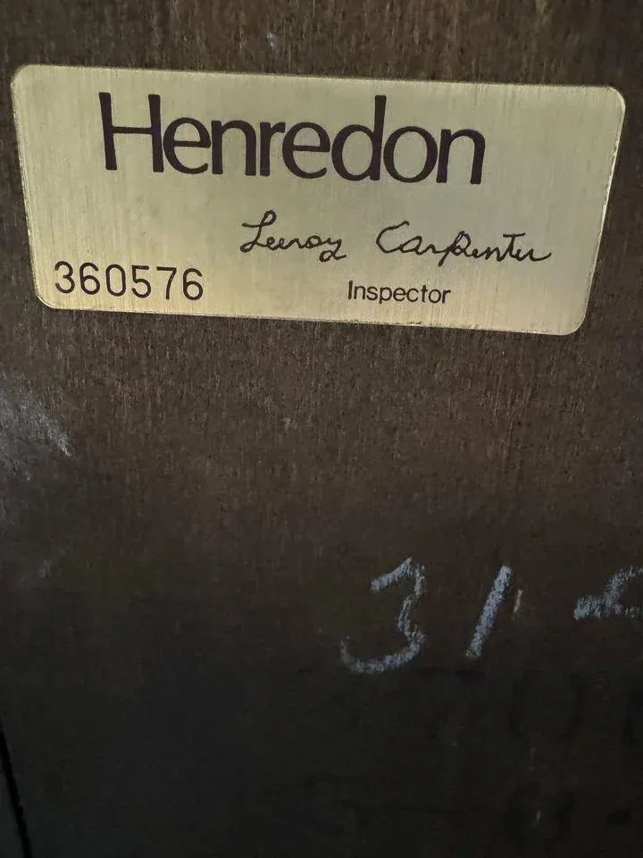 Henredon Vintage Georgian Walnut Tall 9-Drawer Dresser - Circa 1970s - Image 5