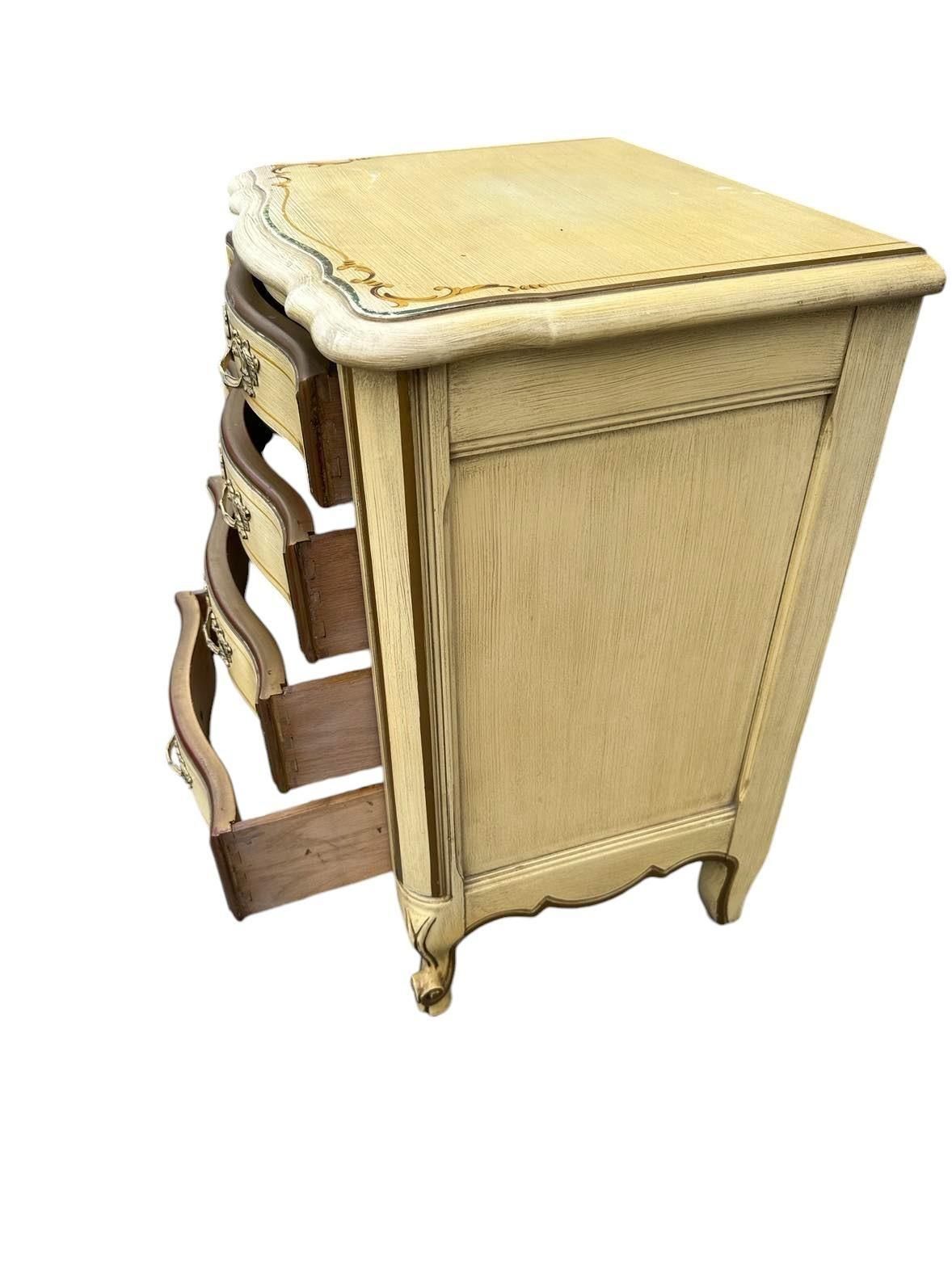 National of Mount Airy Louis XV Painted Cherry Wood Nightstand - Vintage Mid 20th Century - Image 5