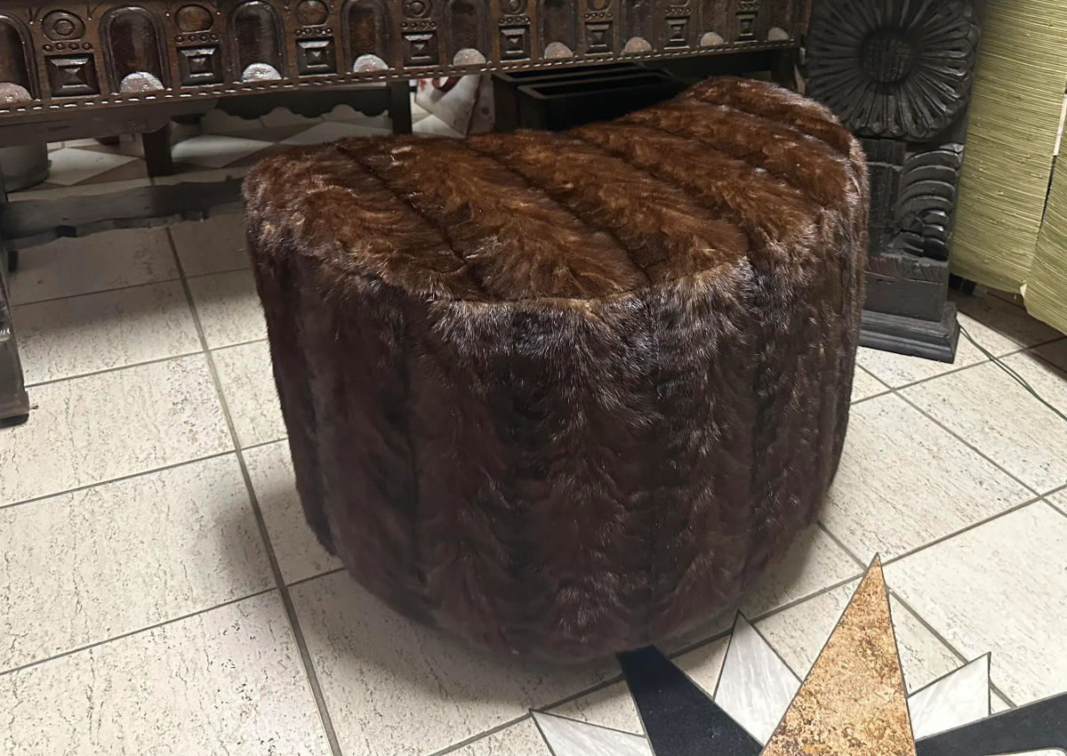 Vladimir Kagan Design Nautilus Ottoman Upholstered in Mink Fur - Image 6