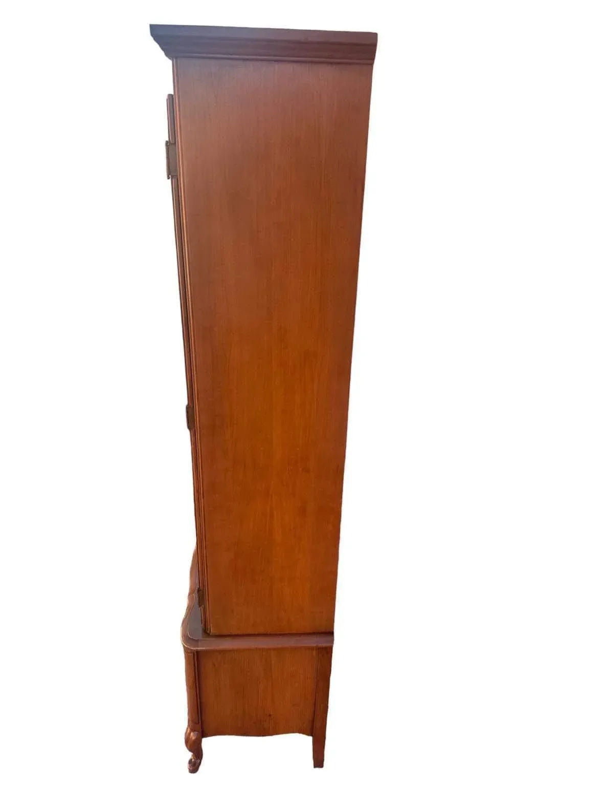 Solid Cherry Wood French Provincial Style China Cabinet Made in North Carolina - Vintage Mid 20th Century - Image 6