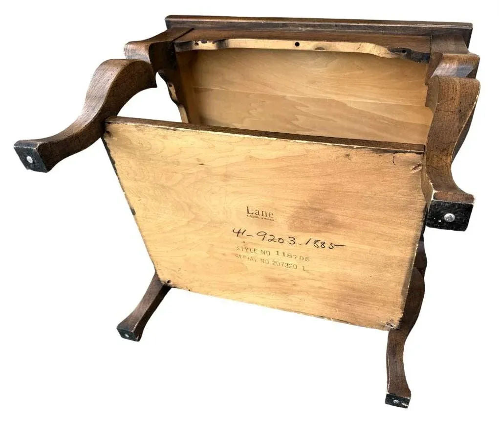 Altavista Lane Vintage Oak French Country Side Table - Late 20th Century - Image 6