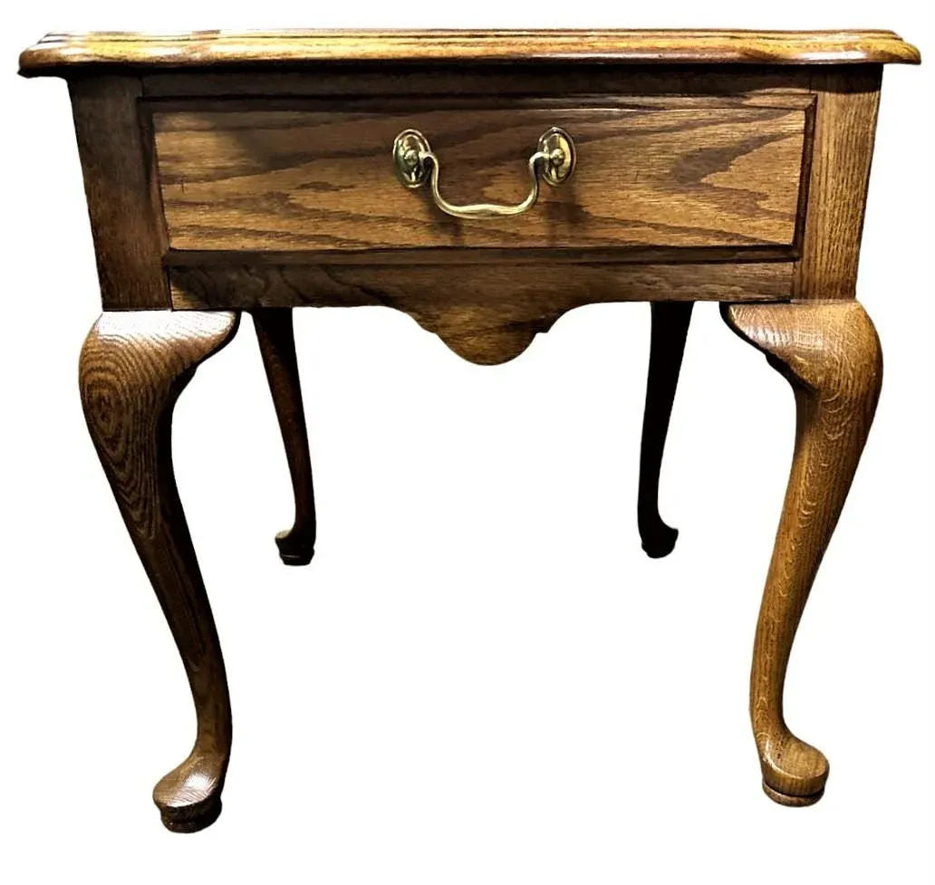 Vintage Thomasville Solid Oak Queen Anne Side Table - Late 20th Century - Image 6