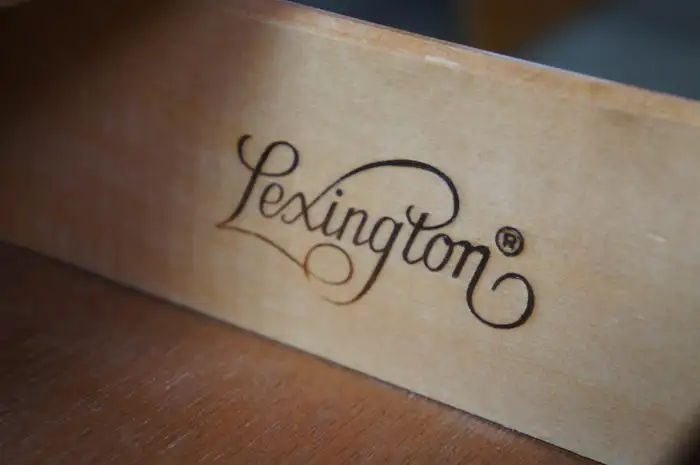 1980s Lexington Furniture Vintage Cherry Wood Goddard Block Front Chest of Drawers Nightstand or Side Table - 1980s - Image 7