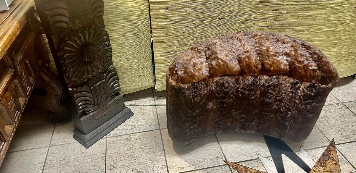 Vladimir Kagan Design Nautilus Ottoman Upholstered in Mink Fur - Image 7