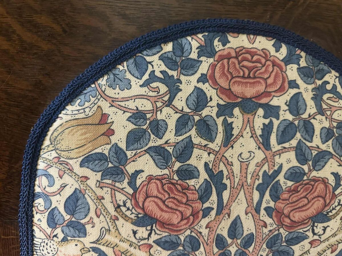 19th Century English Oak Bishop’s Throne Reupholstered With Leather and William Morris ‘Rose’ Linen - Image 7