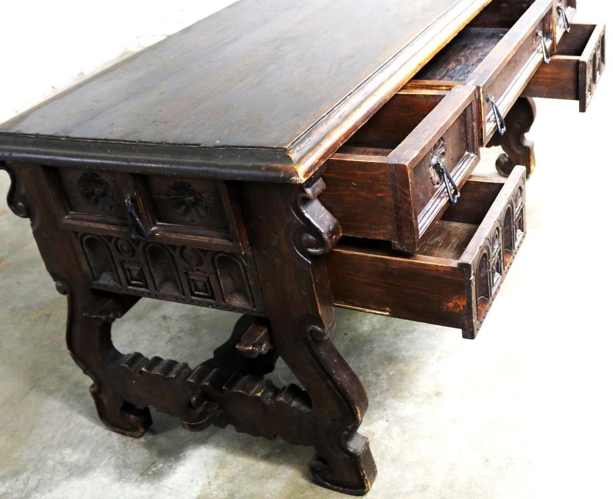 Heavily Carved Artes De México Internacionales Hacienda Style Desk - Vintage 1960s - Image 7