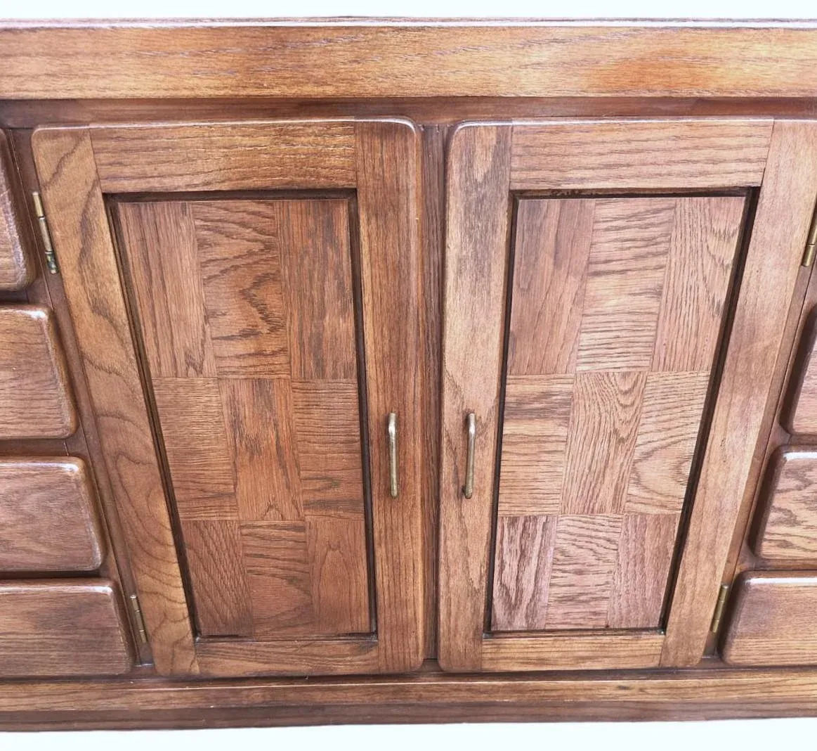 Mid 20th Century Russel Wright Style Solid Oak Bassett Credenza - Image 8