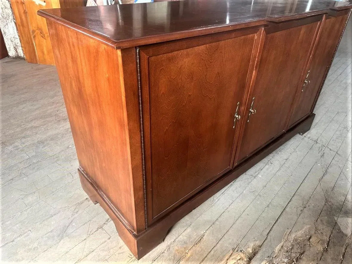 Late 20th Century Cherry Wood 72" Georgian Credenza 'Made Expressly for the Ritz-Carlton Hotel' - Image 8