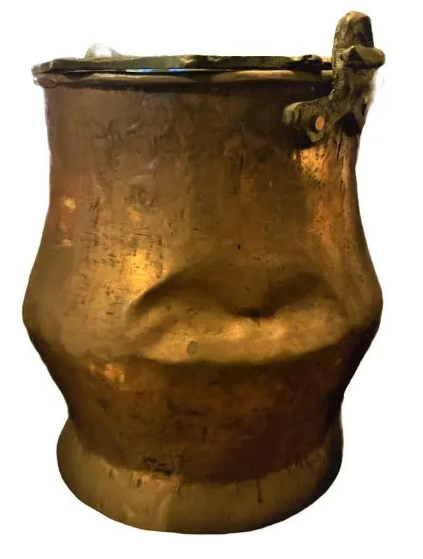 19th Century Antique Hand-Forged Copper Cachepot With Brass Handle - Image 8