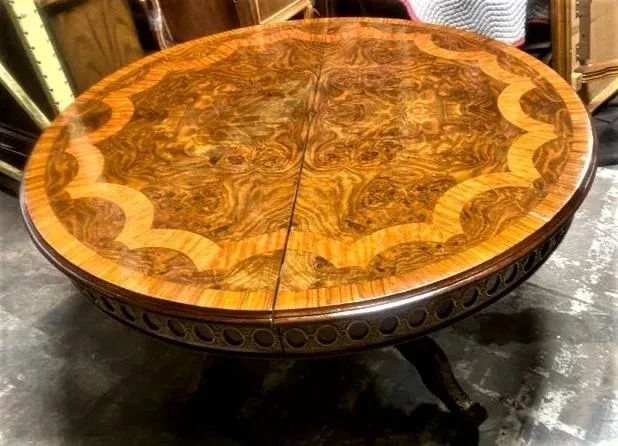 Monumental 19th Century Antique French Empire Dining Table in Burlwood, Satinwood and Mahogany - Image 8