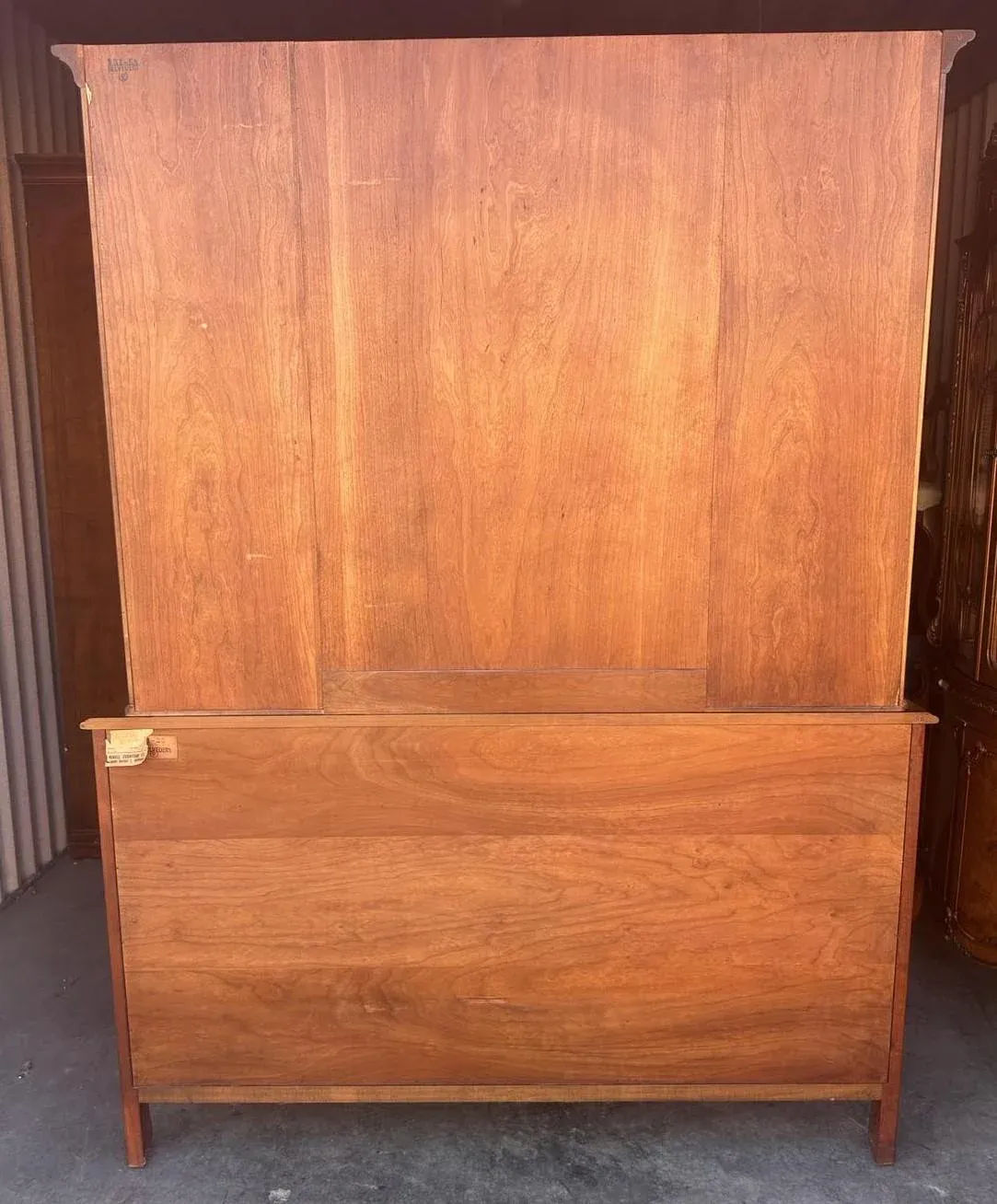 Kindel Grand Rapids Large Belvedere Solid Cherry Wood Louis XV French Provincial Style China Cabinet - Vintage 1950s - Image 9