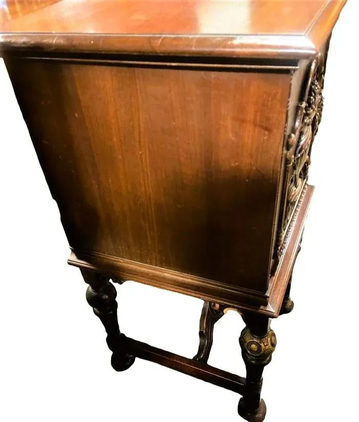 Al Capone's Chicago Era Antique Spanish Revival Walnut and Burlwood 78" Sideboard - 1920s - Image 9