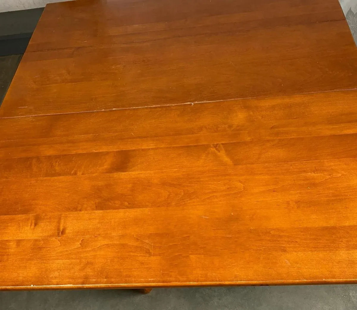 Betty Draper 'Mad Men' Maple Breakfast Table by Willett Furniture - Mid 20th Century - Image 9