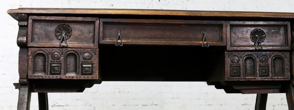 Heavily Carved Artes De México Internacionales Hacienda Style Desk - Vintage 1960s - Image 9