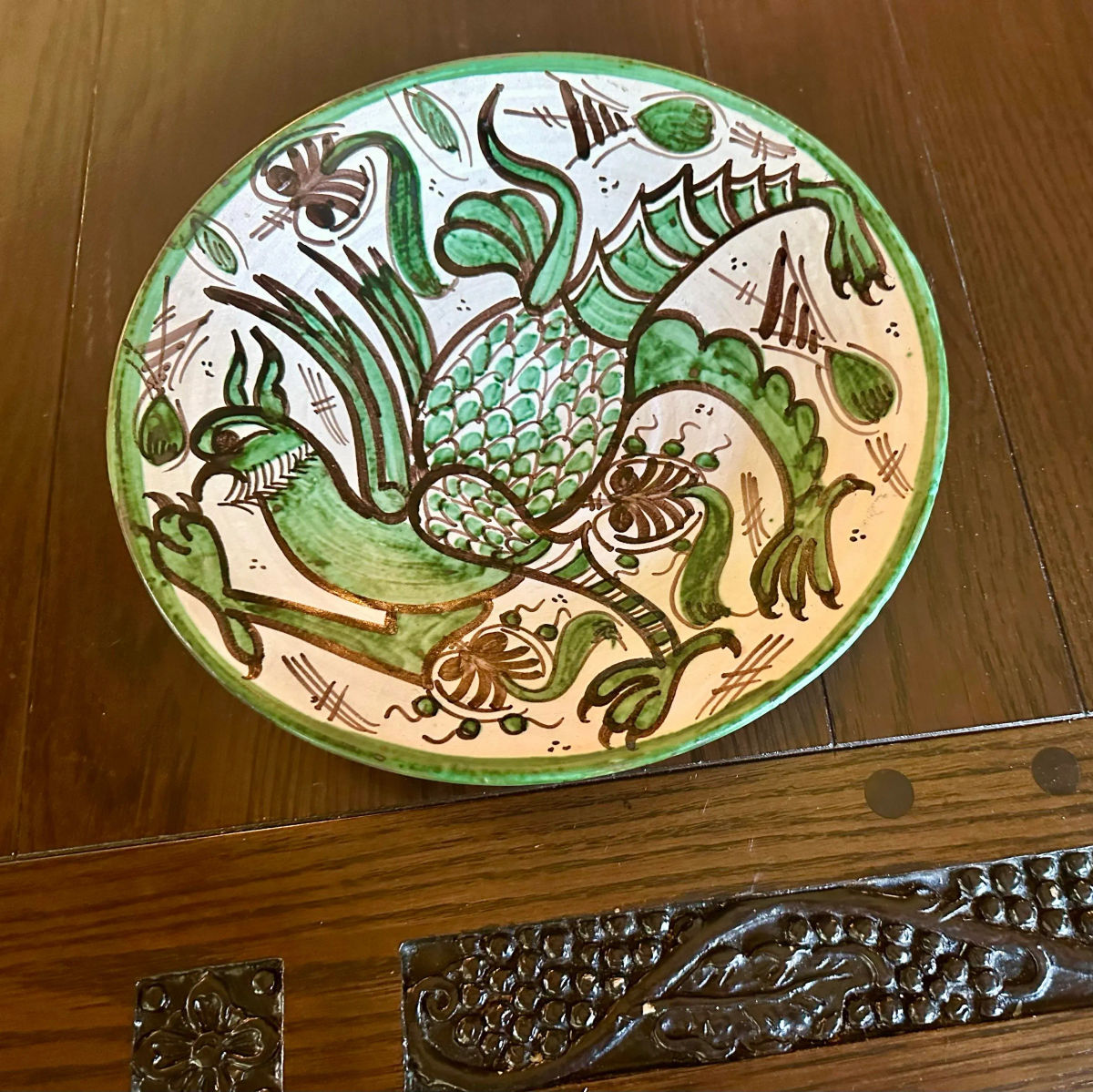 Domingo Punter Griffon Design 13” Ceramic Plate From Teruel in Aragon— Mid 20th Century - Image 9