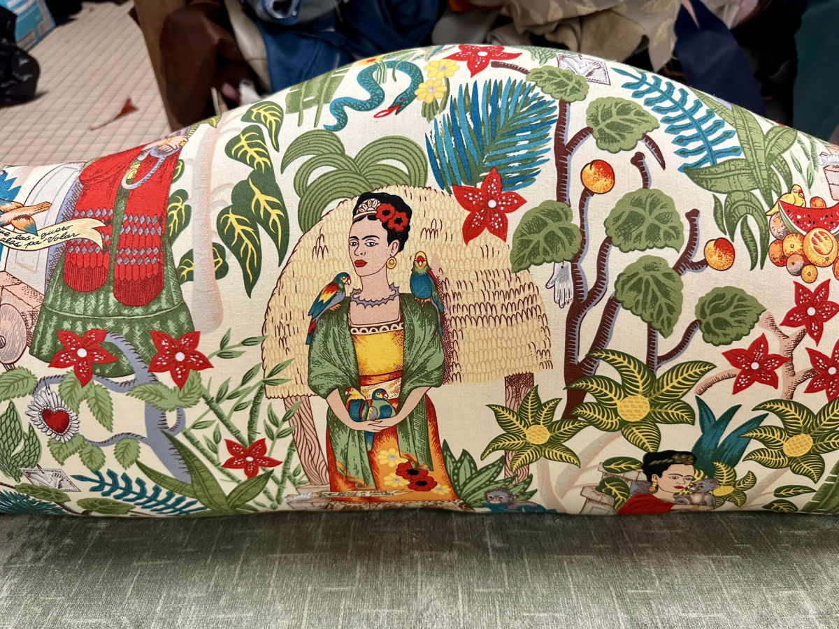 Pair of Chippendale Camelback Settees in ‘Frida’s Garden’ Chintz and Celadon Leather and Velvet - Image 10