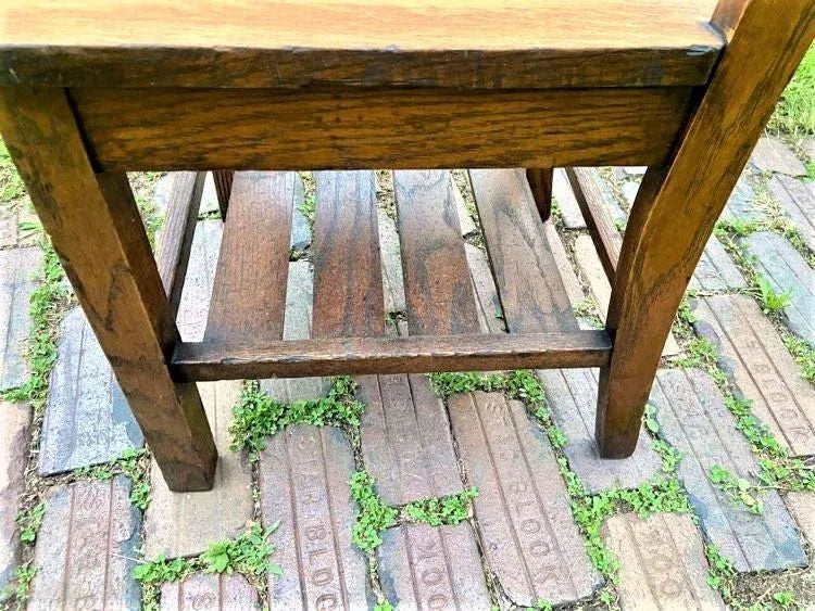 1910 Arts & Crafts Antique Quarter Sawn Oak Chair With Student Writing Surface - Image 10