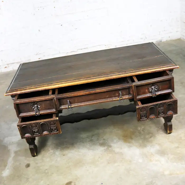 Heavily Carved Artes De México Internacionales Hacienda Style Desk - Vintage 1960s - Image 11